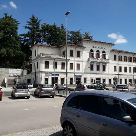 La Tenuta Di Bacco Hotel Colleferro Buitenkant foto