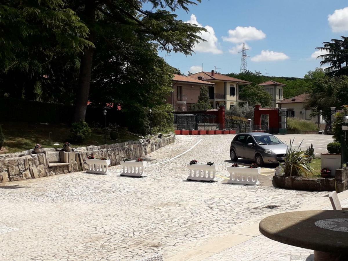 La Tenuta Di Bacco Hotel Colleferro Buitenkant foto