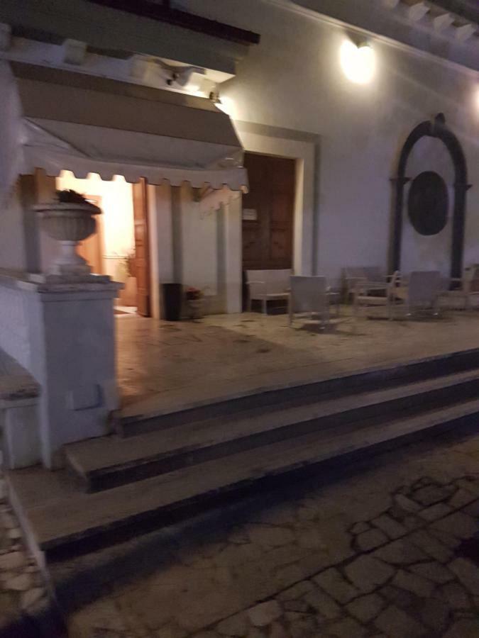 La Tenuta Di Bacco Hotel Colleferro Buitenkant foto